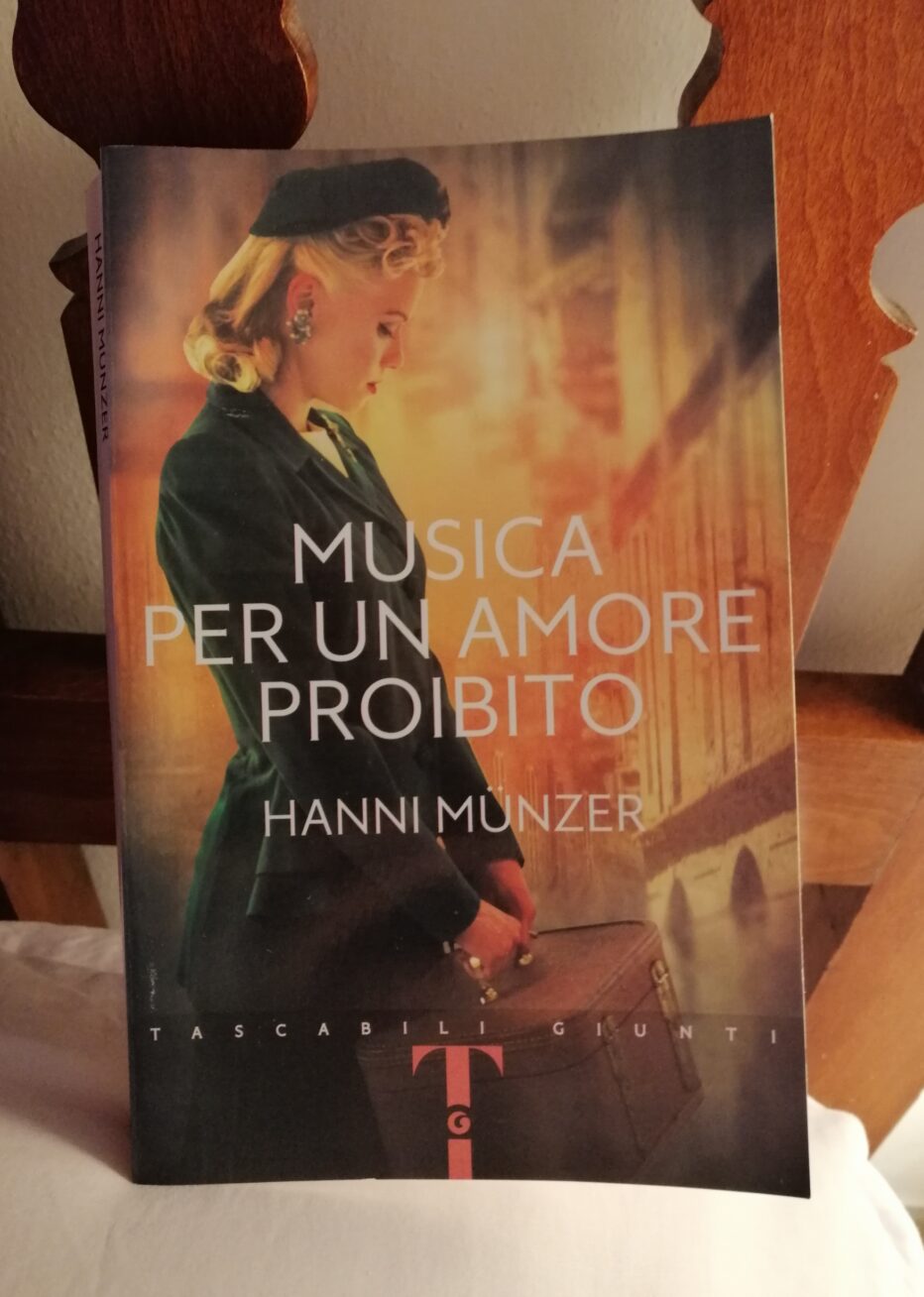 “Musica per un amore proibito” di Hanni Munzer